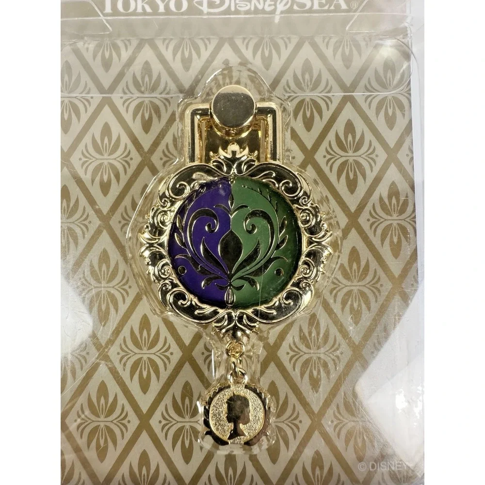 Tokyo DisneySea Fantasy Springs Phone Ring Stand Gold Enamel Keyhole Charm